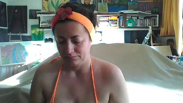 MariaAnaSunshine online show from 10-19-25, 07:42