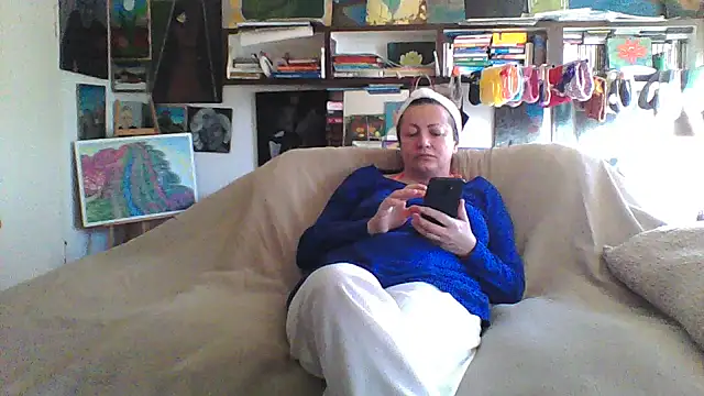 Snapshot of MariaAnaSunshine chatting on 11-27-25, 09:44 MariaAnaSunshine online show from 11-27-25, 09:44