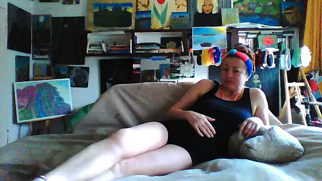 Snapshot of MariaAnaSunshine chatting on 12-01-25, 08:19 MariaAnaSunshine online show from 12-01-25, 08:19