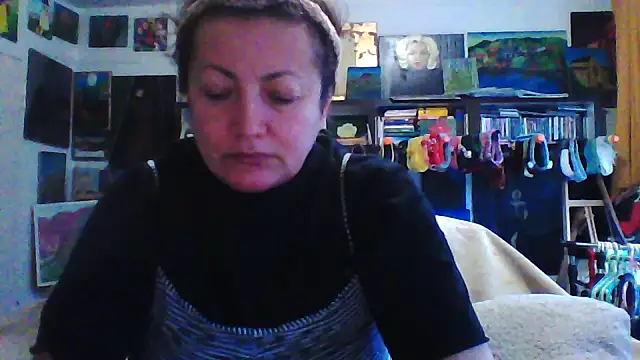 Snapshot of MariaAnaSunshine chatting on 12-18-25, 07:47 MariaAnaSunshine online show from 12-18-25, 07:47