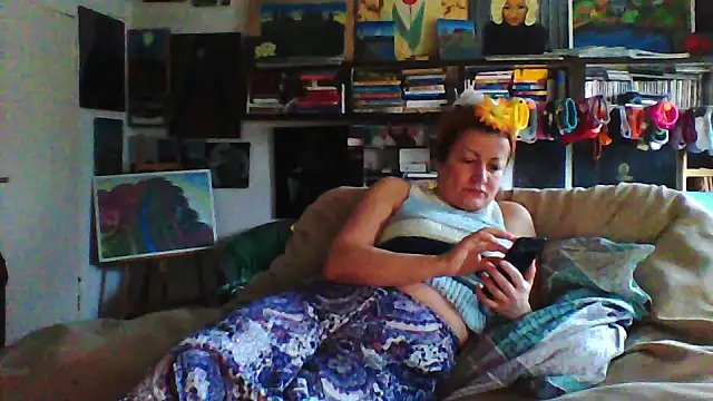 Snapshot of MariaAnaSunshine chatting on 01-12-26, 08:30 MariaAnaSunshine online show from 01-12-26, 08:30