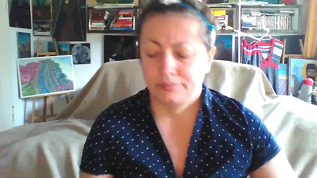 Snapshot of MariaAnaSunshine chatting on 02-14-26, 09:39 MariaAnaSunshine online show from 02-14-26, 09:39