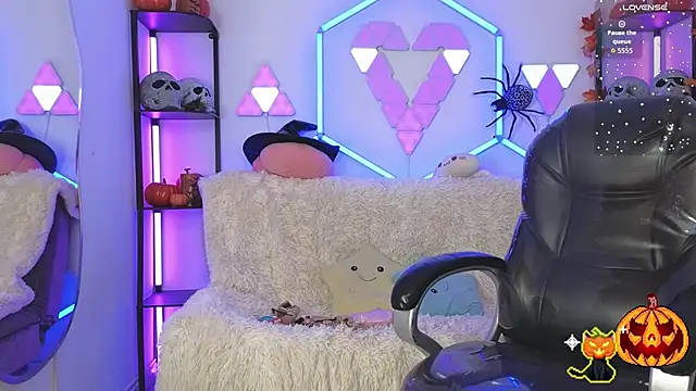 littlevixen18 online show from 10-16-25, 02:40