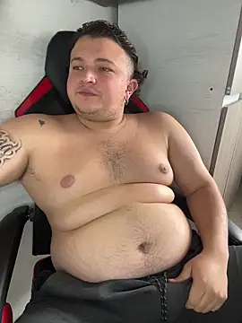 Snapshot of AndresChuboi chatting on 11-23-25, 06:52 AndresChuboi online show from 11-23-25, 06:52