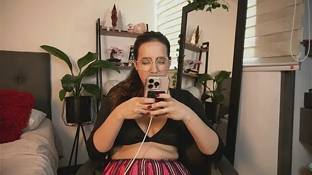 Snapshot of alexajhonsonsof chatting on 12-12-24, 12:12 alexajhonsonsof online show from 12-12-24, 12:12