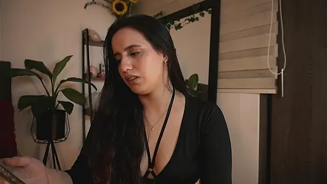 Snapshot of alexajhonsonsof chatting on 02-20-25, 01:57 alexajhonsonsof online show from 02-20-25, 01:57