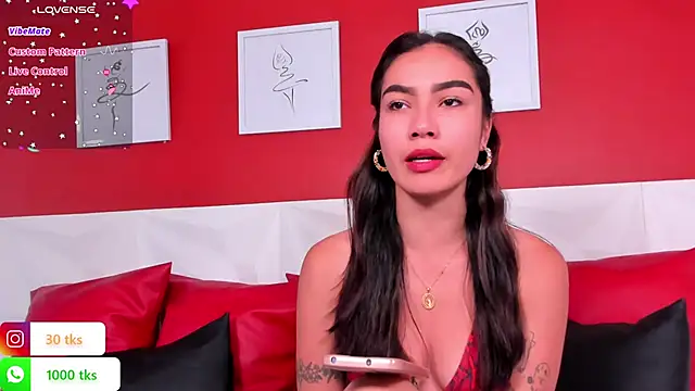 Snapshot of scarlet_castro chatting on 12-09-24, 03:11 scarlet castro online show from 12-09-24, 03:11