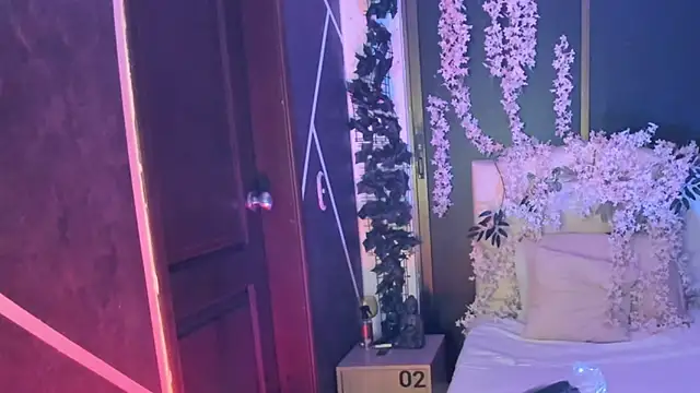 SexyNaf online show from 10-15-25, 07:14