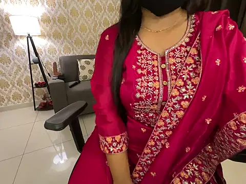 Snapshot of SamairAhh chatting on 01-14-25, 05:45 SamairAhh online show from 01-14-25, 05:45