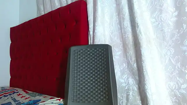 cristinamontiel online show from 11-13-25, 03:55