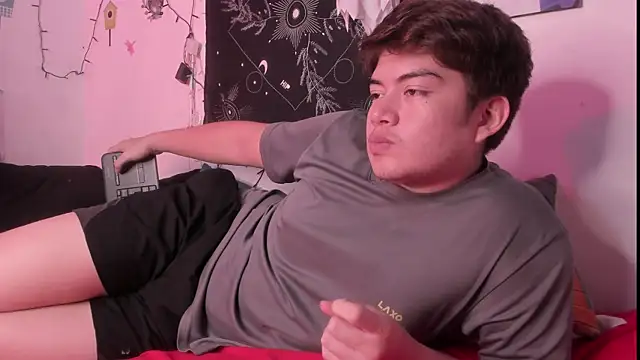 Snapshot of hothoneychile chatting on 11-03-25, 03:19 hothoneychile online show from 11-03-25, 03:19