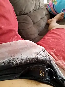 Snapshot of jhondivulga18 chatting on 04-08-26, 10:15 jhondivulga18 online show from 04-08-26, 10:15