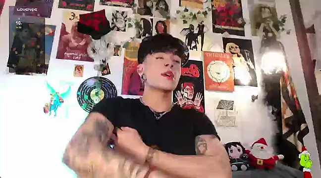 Mathew stardust online show from 12-28-24, 02:33