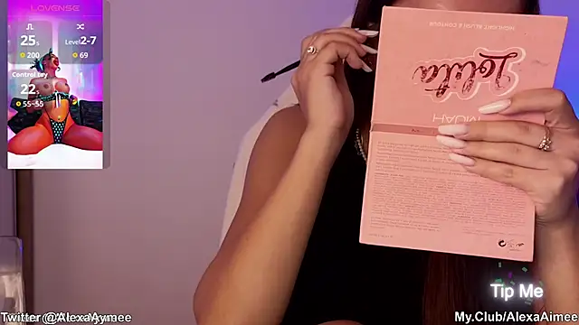 Snapshot of AlexaAimee chatting on 11-04-25, 04:33 AlexaAimee online show from 11-04-25, 04:33