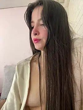 Snapshot of annaharper- chatting on 01-23-25, 01:51 annaharper- online show from 01-23-25, 01:51