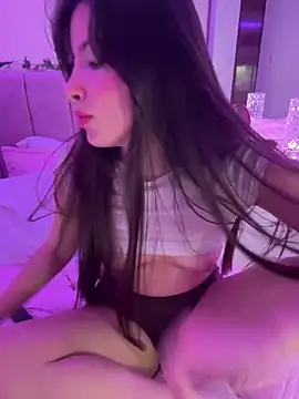 Snapshot of annaharper- chatting on 01-30-25, 04:58 annaharper- online show from 01-30-25, 04:58