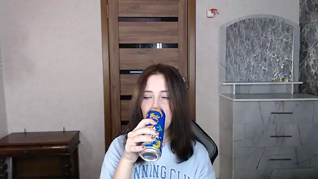 Kristy-Max online show from 10-18-25, 08:20