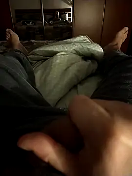 Snapshot of user_662 chatting on 11-18-25, 10:47 user 662 online show from 11-18-25, 10:47