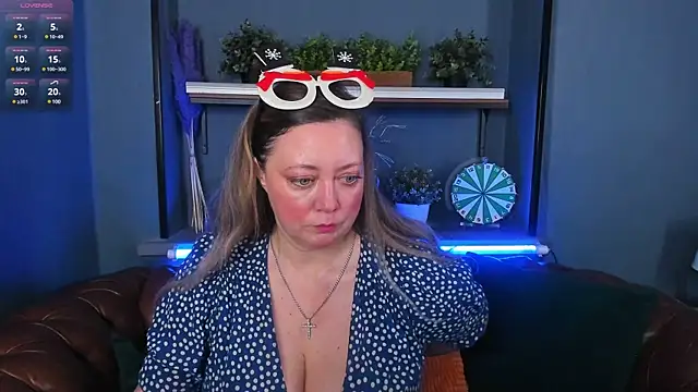 JesiaFoxi online show from 12-31-24, 11:53
