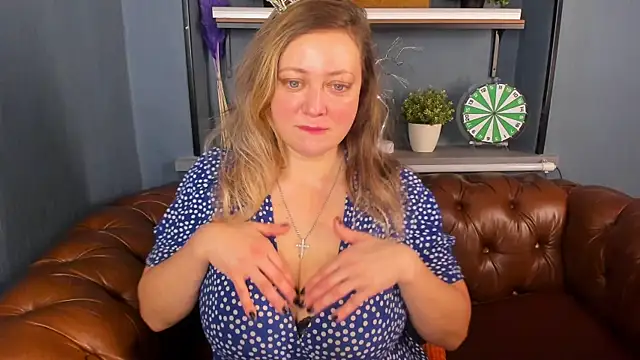 JesiaFoxi online show from 01-02-25, 12:46