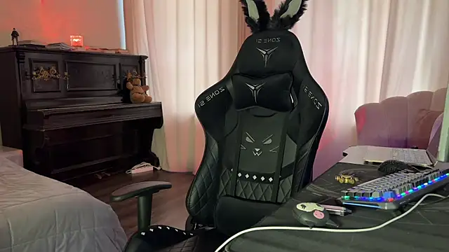 urmissalice online show from 02-18-25, 11:55