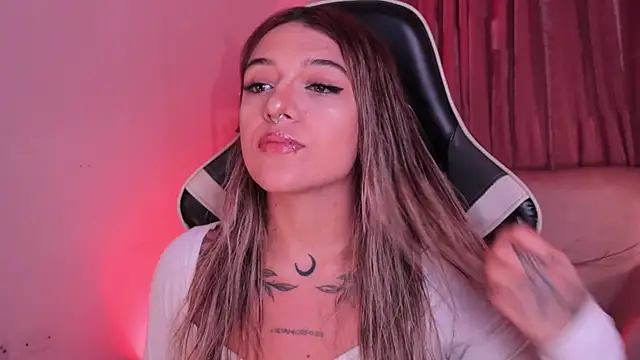 ashleyvalirya online show from 01-06-26, 04:05