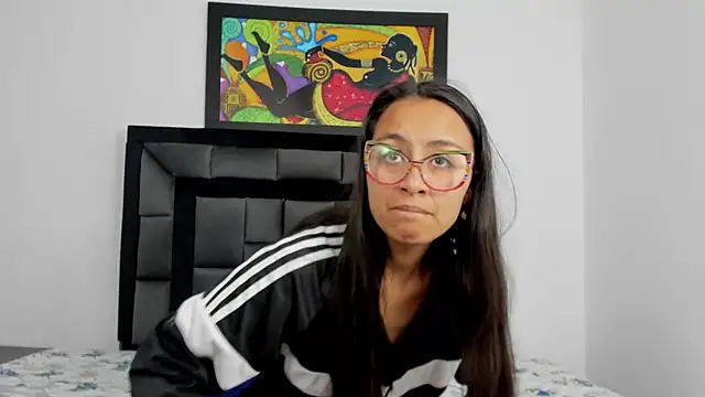 Snapshot of tatiana_valencia chatting on 01-06-25, 02:25 tatiana valencia online show from 01-06-25, 02:25