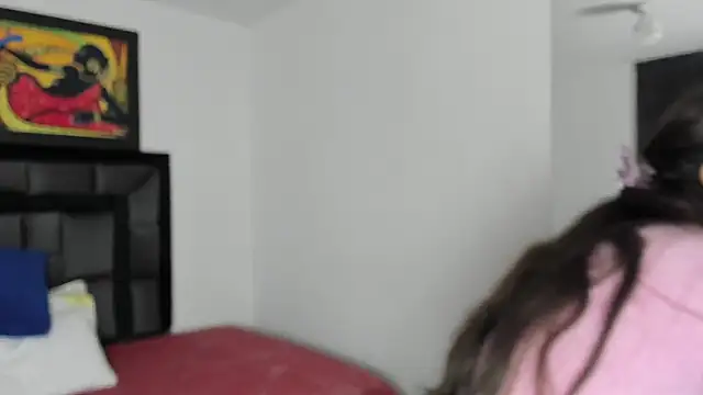 Snapshot of tatiana_valencia chatting on 03-05-25, 12:33 tatiana valencia online show from 03-05-25, 12:33