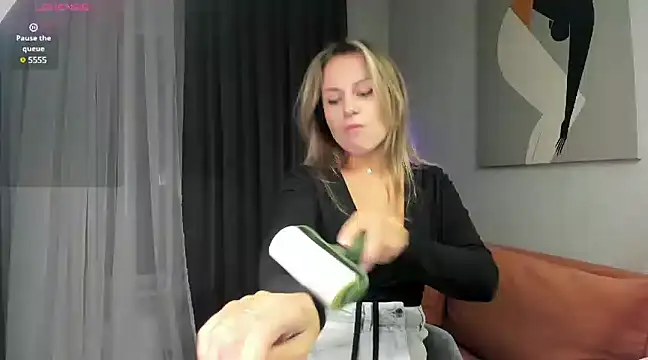 Snapshot of _cometoseeme_ chatting on 12-08-24, 04:50 cometoseeme online show from 12-08-24, 04:50