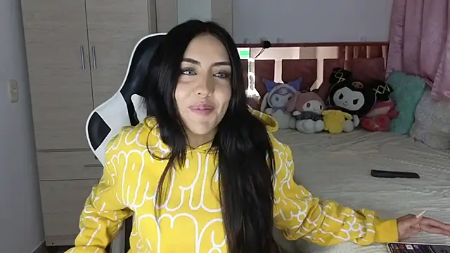 Snapshot of Angel_lusst chatting on 12-02-24, 03:26 Angel lusst online show from 12-02-24, 03:26