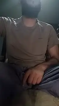 Snapshot of hardbigcock16 chatting on 02-18-25, 04:16 hardbigcock16 online show from 02-18-25, 04:16