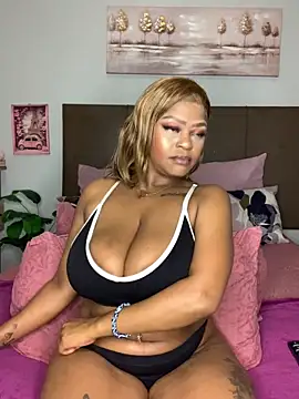 Snapshot of Boobylicious_BB chatting on 12-13-25, 11:10 Boobylicious BB online show from 12-13-25, 11:10