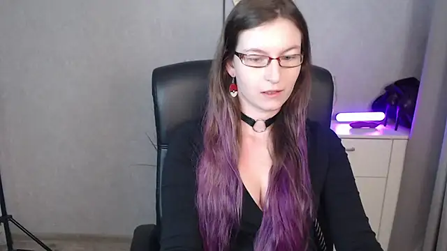 emmaxDelight online show from 10-27-25, 06:28