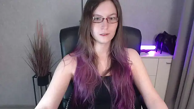 emmaxDelight online show from 12-04-25, 07:17