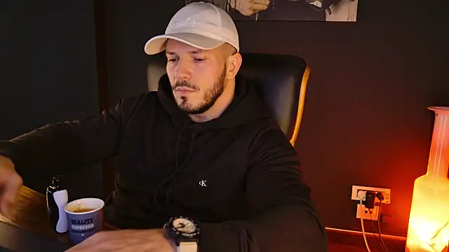 Snapshot of AngeloEric chatting on 12-05-25, 12:25 AngeloEric online show from 12-05-25, 12:25