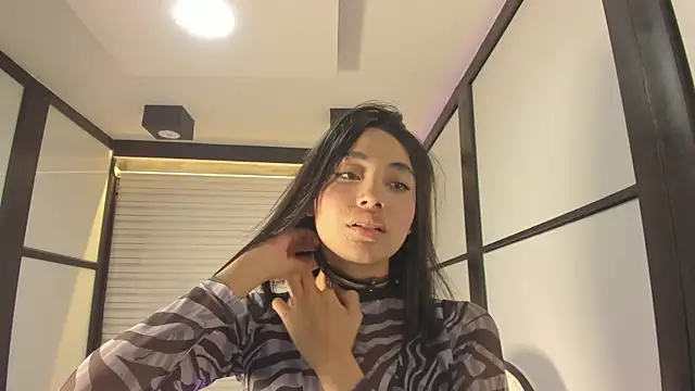 lilithTeen1  online show from 02-11-25, 07:33