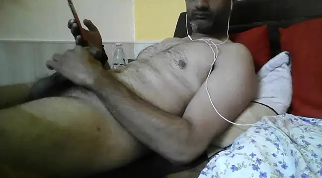 Snapshot of urbrownbunny chatting on 12-24-24, 05:55 urbrownbunny online show from 12-24-24, 05:55