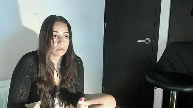 Snapshot of electra_hunt chatting on 12-30-24, 10:34 electra hunt online show from 12-30-24, 10:34