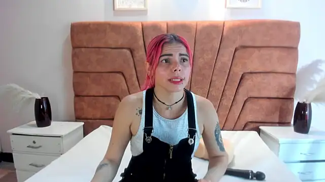 NIKI SANTANA online show from 01-28-25, 07:53