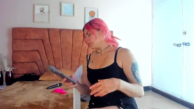 NIKI SANTANA online show from 02-21-25, 03:45