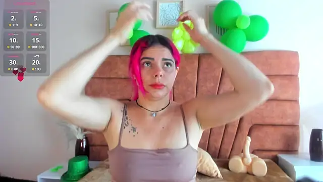 NIKI SANTANA online show from 03-18-25, 04:04