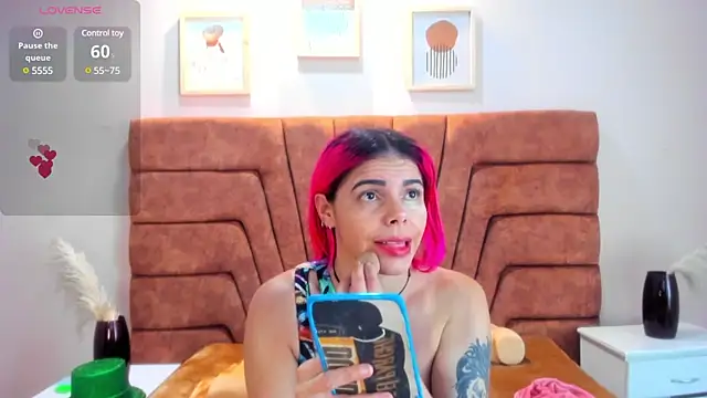 NIKI SANTANA online show from 03-19-25, 04:03