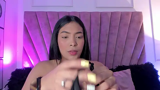 KarolRojas  online show from 10-14-25, 03:29