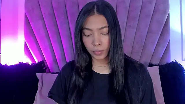 KarolRojas  online show from 11-07-25, 11:21