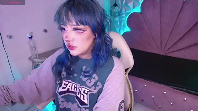 Snapshot of toky_doll chatting on 10-10-25, 12:09 toky doll online show from 10-10-25, 12:09