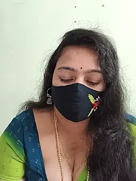 neelu-hoty online show from 11-11-25, 12:49