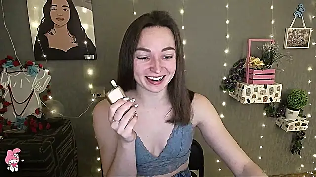  Barbie Kiss  online show from 02-09-25, 08:11