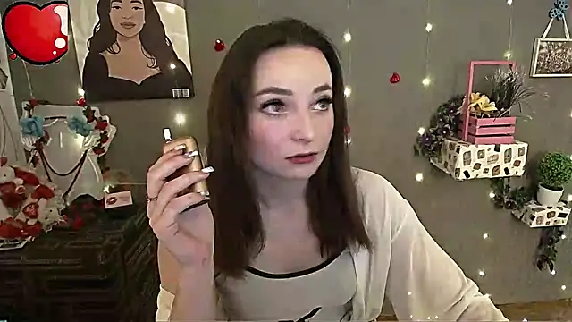  Barbie Kiss  online show from 03-08-25, 07:05