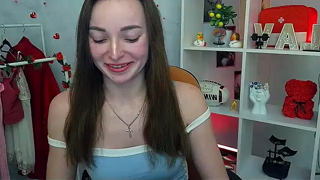 Snapshot of _Barbie_Kiss_ chatting on 02-18-26, 05:20 Barbie Kiss online show from 02-18-26, 05:20