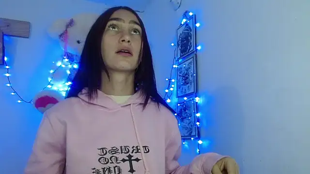 Snapshot of SexyTokio4 chatting on 01-17-25, 02:28 SexyTokio4 online show from 01-17-25, 02:28